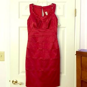 Formal form fitting satin red midi dress